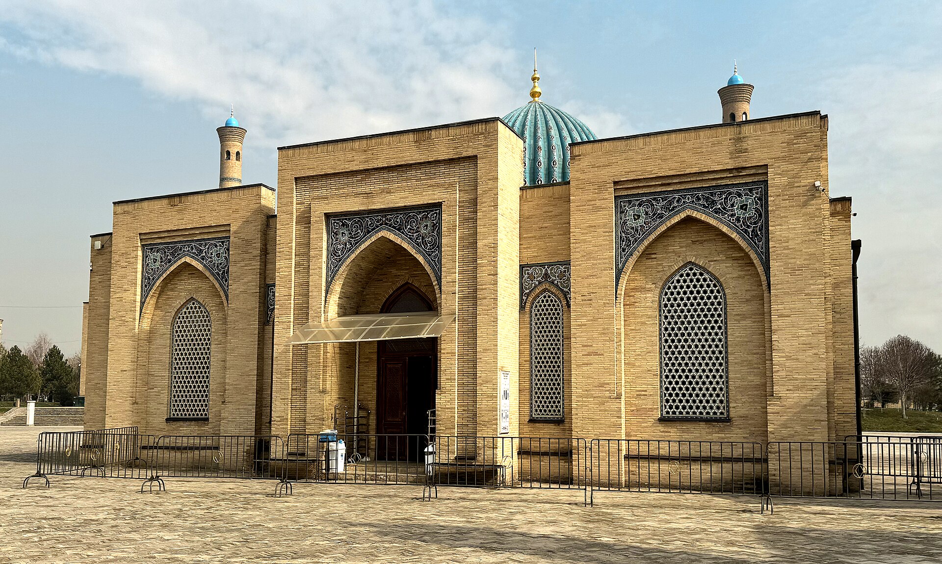 Moyi Muborak Madrasa